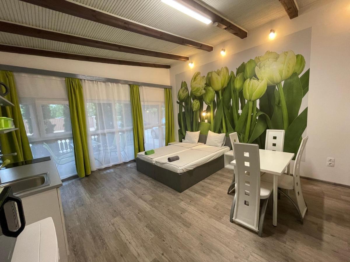 Tutti Apartman Balatonlelle Esterno foto