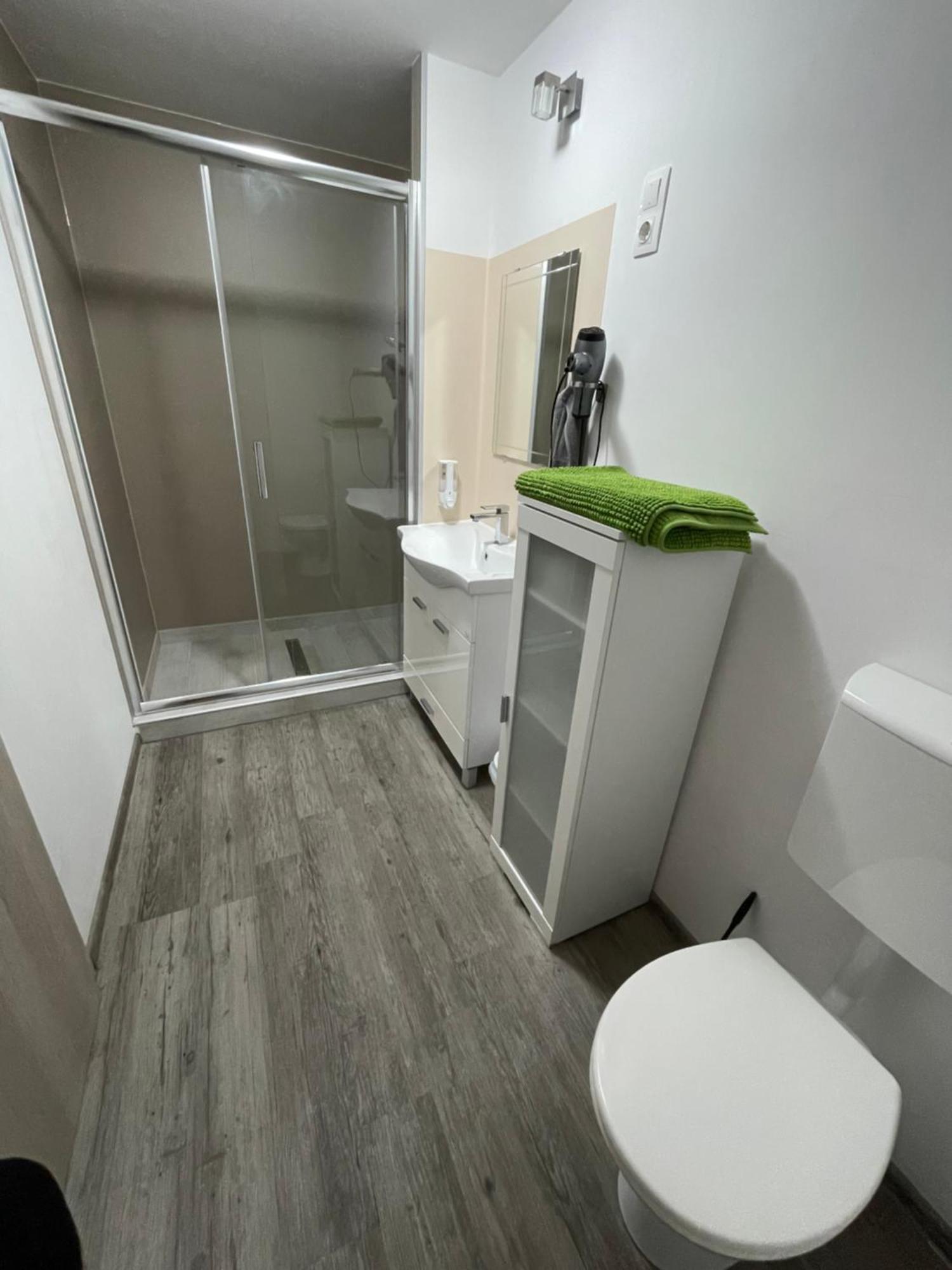 Tutti Apartman Balatonlelle Esterno foto